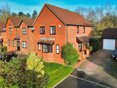 View full details for Bignell Croft, Loughton, MK5