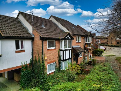 View full details for Lynmouth Crescent, Furzton, MK4