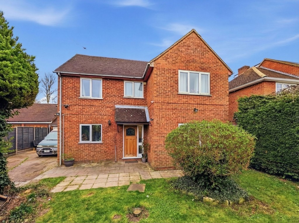 Image for London Road, Loughton, MK5