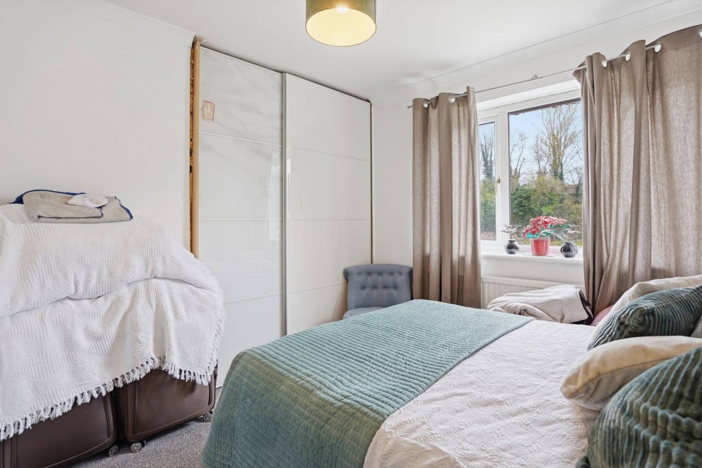 Image for London Road, Loughton, MK5