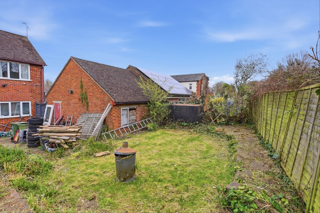 Image for London Road, Loughton, MK5