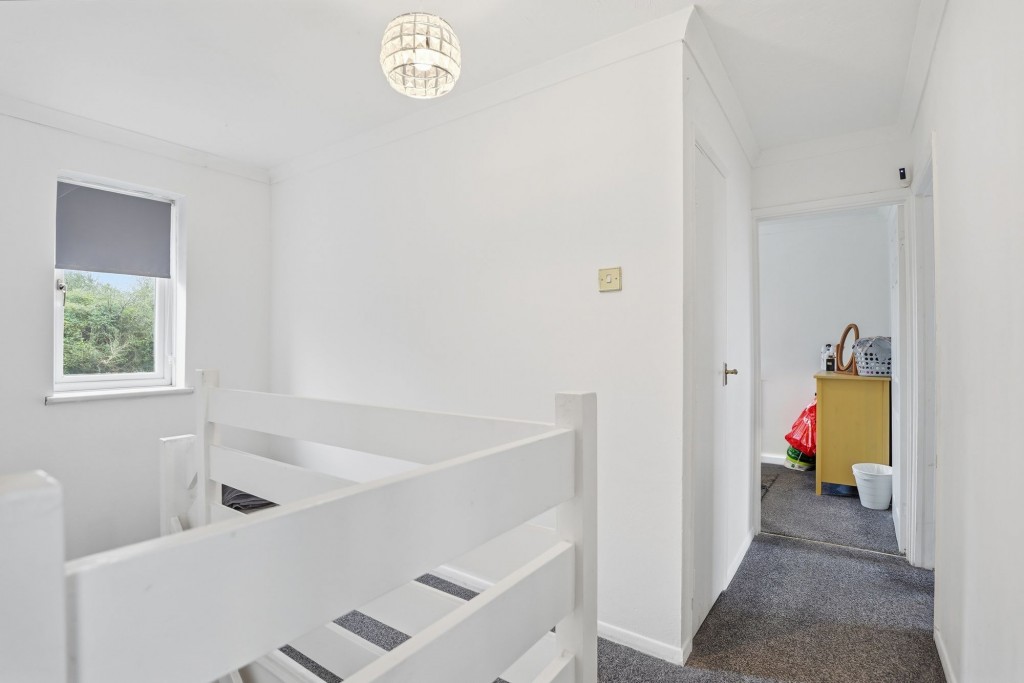 Image for London Road, Loughton, MK5