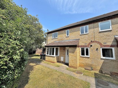 View full details for Studley Knapp, Walnut Tree, MK7