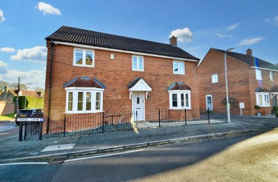 View full details for Canal Lane, Deanshanger, MK19