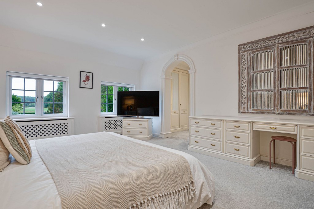 Image for Pinfold Pond, Woburn, MK17