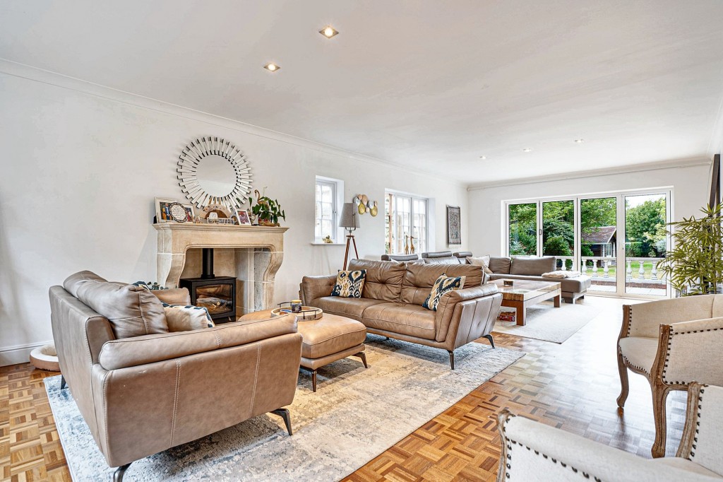 Image for Pinfold Pond, Woburn, MK17