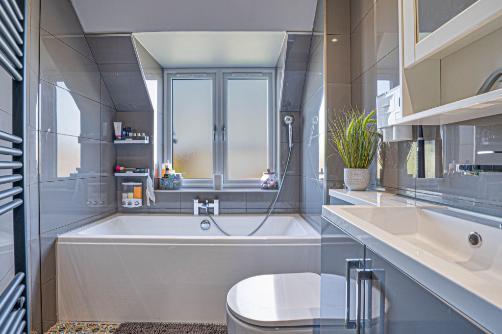 Image for Hill View, Newport Pagnell, MK16