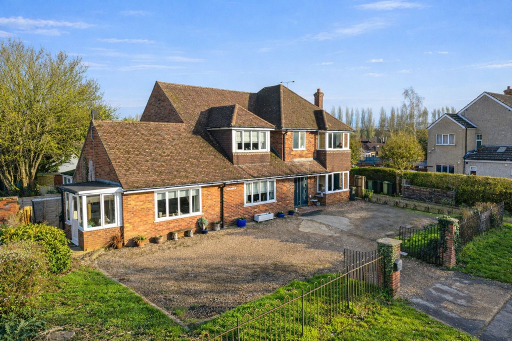 Image for Stoke Road, Bletchley, MK2