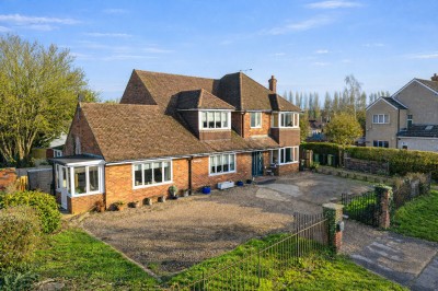 View full details for Stoke Road, Bletchley, MK2