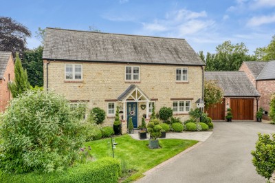 View full details for Mansion Gardens, Potterspury, NN12