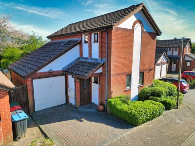 View full details for Dyers Mews, Neath Hill, MK14