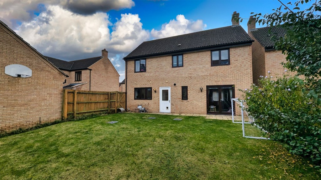 Image for Crathes Gardens, Westcroft, MK4