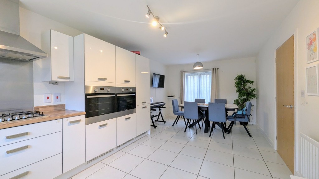 Image for Crathes Gardens, Westcroft, MK4