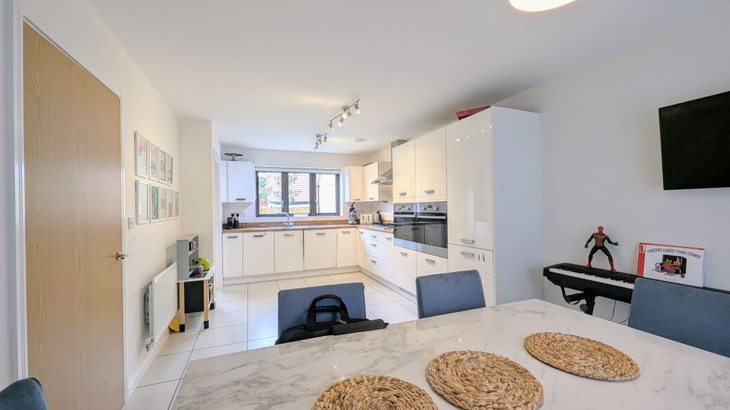 Image for Crathes Gardens, Westcroft, MK4