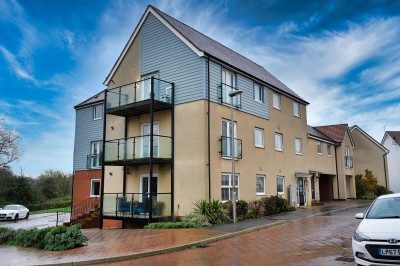 View full details for Tiree Court, Bletchley, MK3