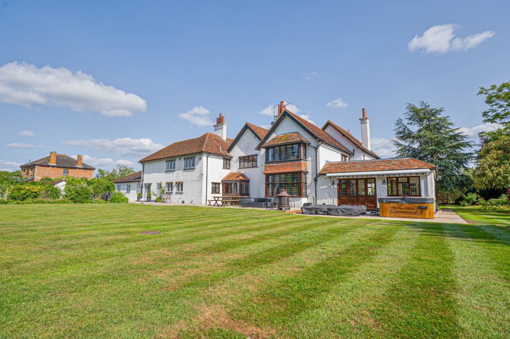 Image for Puttenham, Tring, HP23