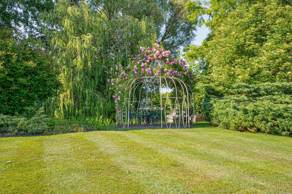 Image for Puttenham, Tring, HP23