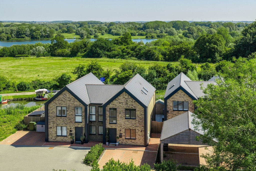 Image for Black Horse Lodge, Oakridge Park, MK14