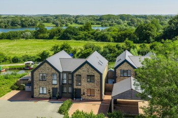 Black Horse Lodge, Oakridge Park, MK14