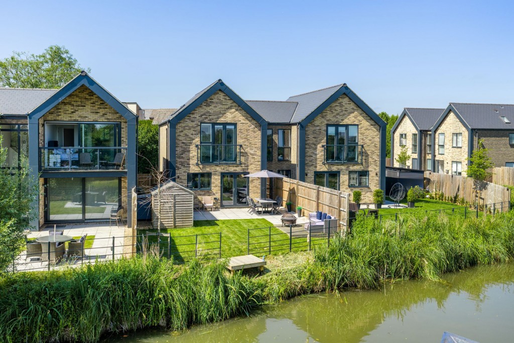 Image for Black Horse Lodge, Oakridge Park, MK14