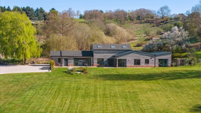 View full details for Partridge Hill, Great Brickhill, MK17