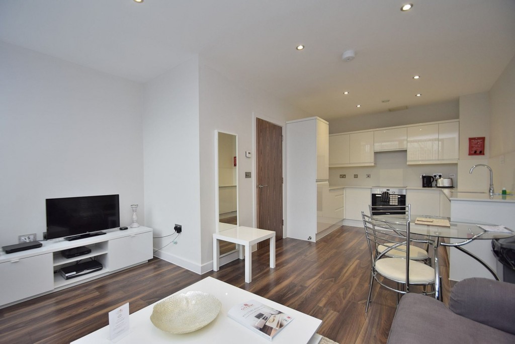 Image for South Row, Centro, MK9