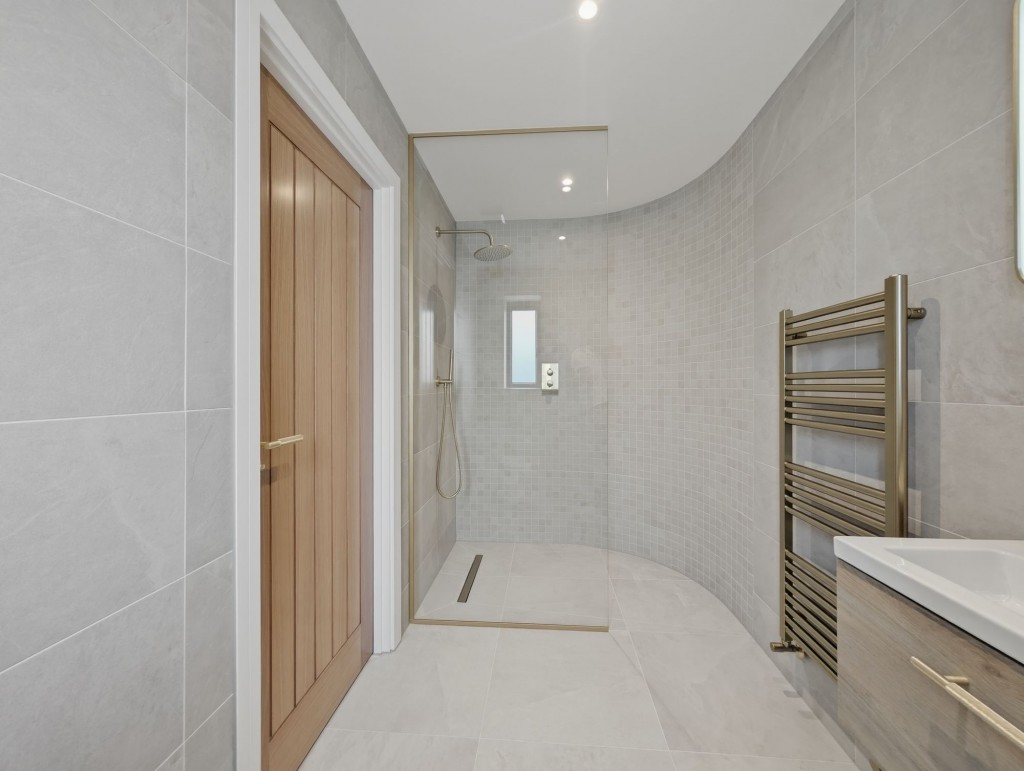 Image for Benthill Farm, London Road, MK18