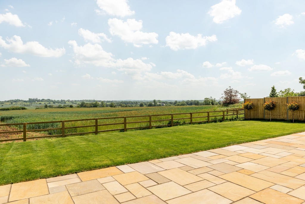 Image for Benthill Farm, London Road, MK18