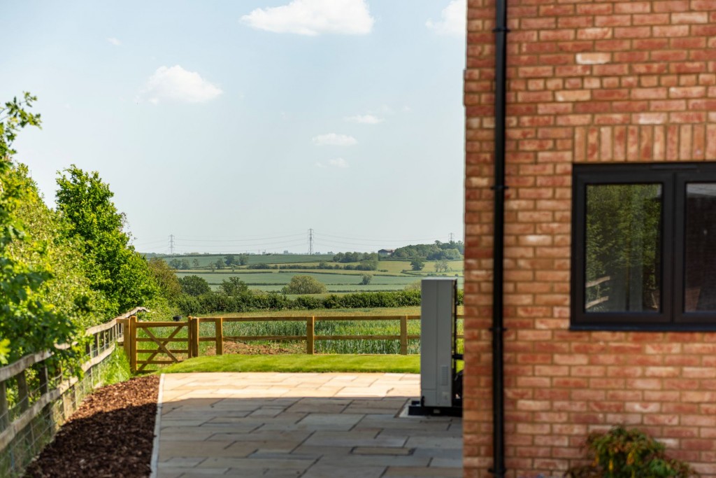 Image for Benthill Farm, London Road, MK18