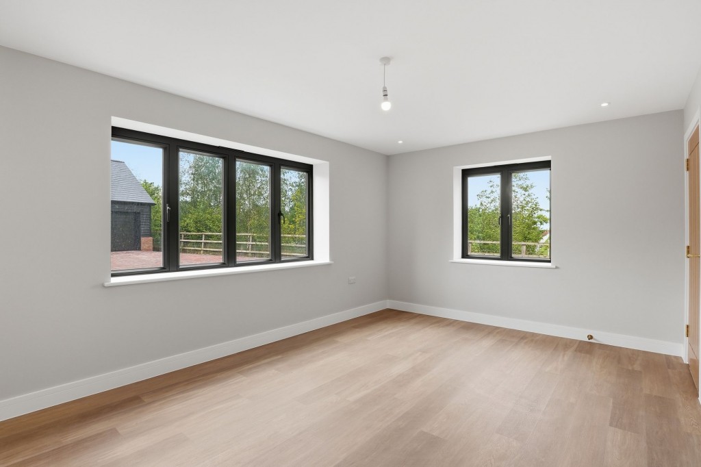 Image for Benthill Farm, London Road, MK18