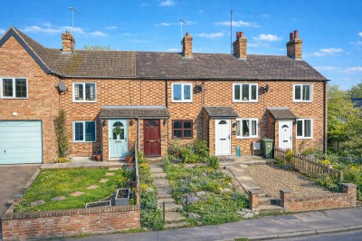 View full details for London Road, Loughton, MK5