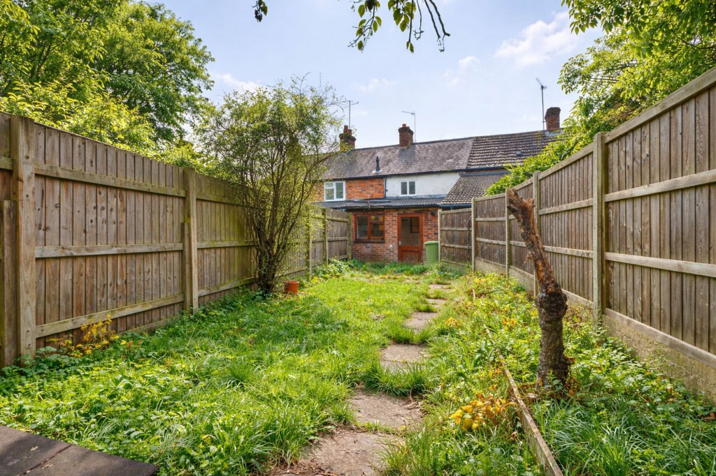 Image for London Road, Loughton, MK5