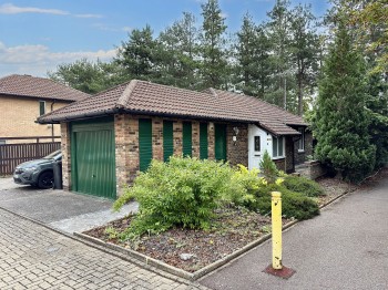 Kensington Drive, Great Holm, MK8