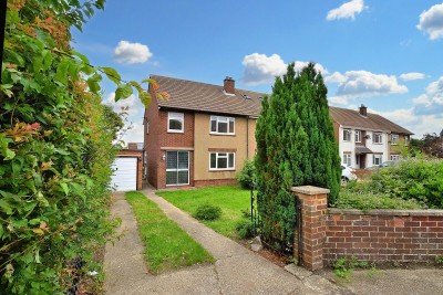 View full details for London Road, Loughton, MK5