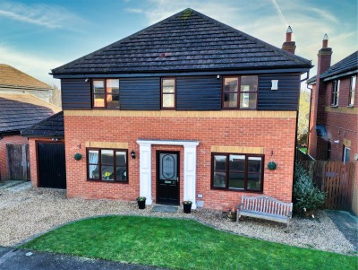 View full details for Winstanley Lane, Shenley Lodge, MK5