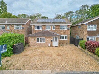 View full details for Windmill Hill Drive, Bletchley, MK3