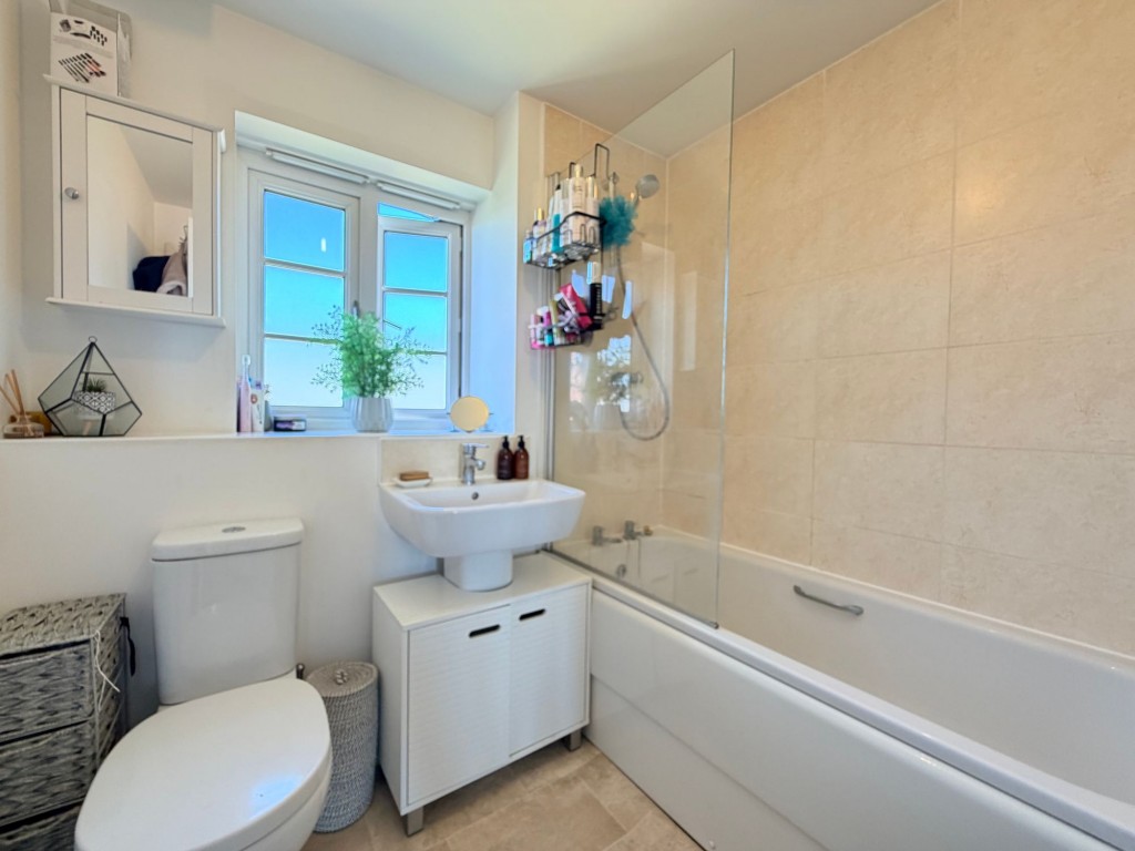 Image for Pianoforte Road, Roade, NN7