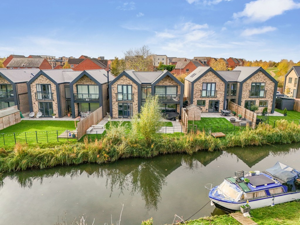 Image for Black Horse Lodge, Oakridge Park, MK14