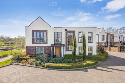 View full details for The Newmanry, Oakgrove, MK10