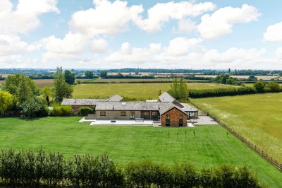 View full details for Tathall End, Hanslope, MK19