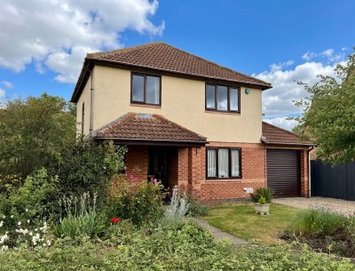 View full details for Hockliffe Brae, Walnut Tree, MK7