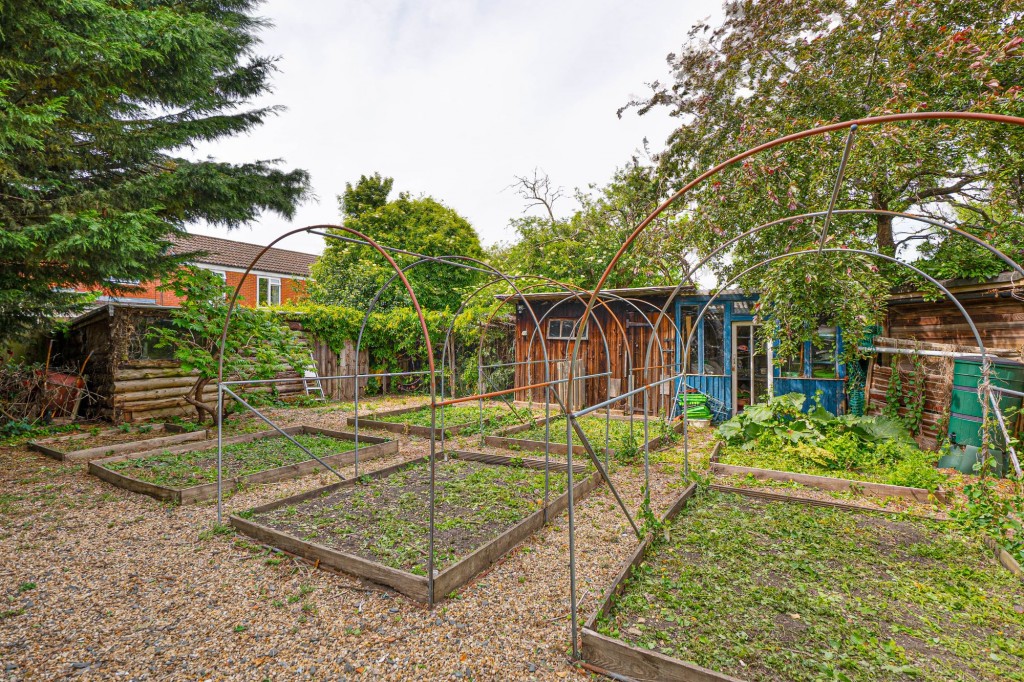 Image for High Street, Great Linford, MK14