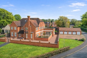 Wreschner Close, Deanshanger, MK19
