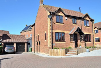 Plantation Place, Shenley Brook End, MK5