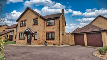 Morebath Grove, Furzton, MK4