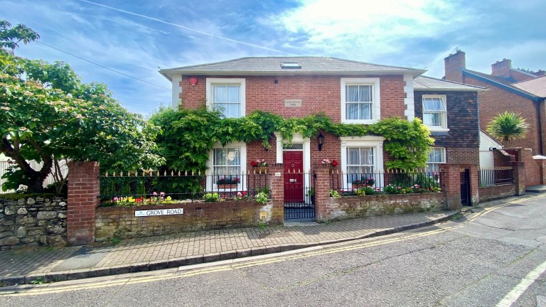 Grove Road, Lymington, Hampshire