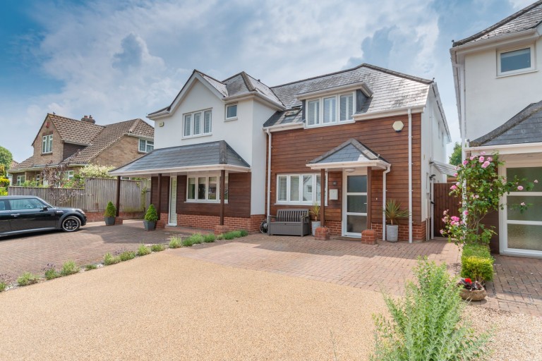 Ravenscourt Road, Lymington, Hampshire