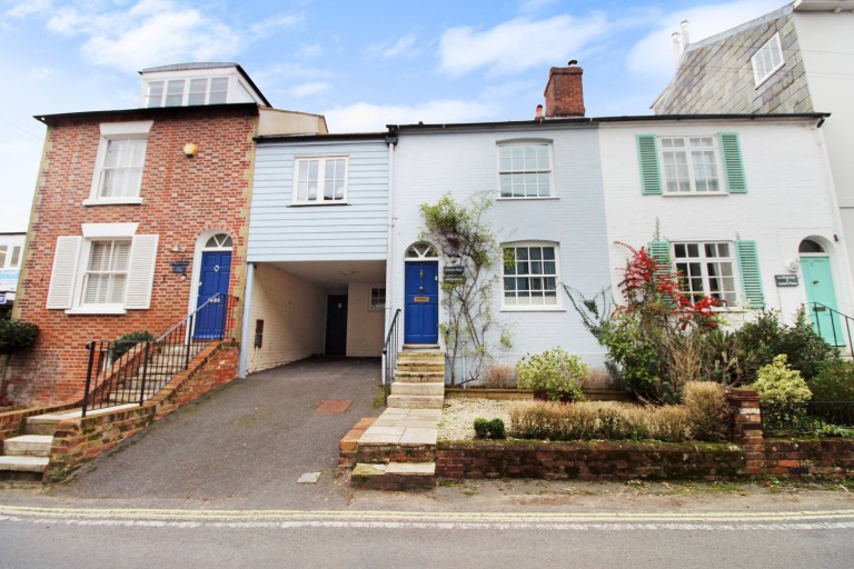 Bath Road, Lymington, Hampshire