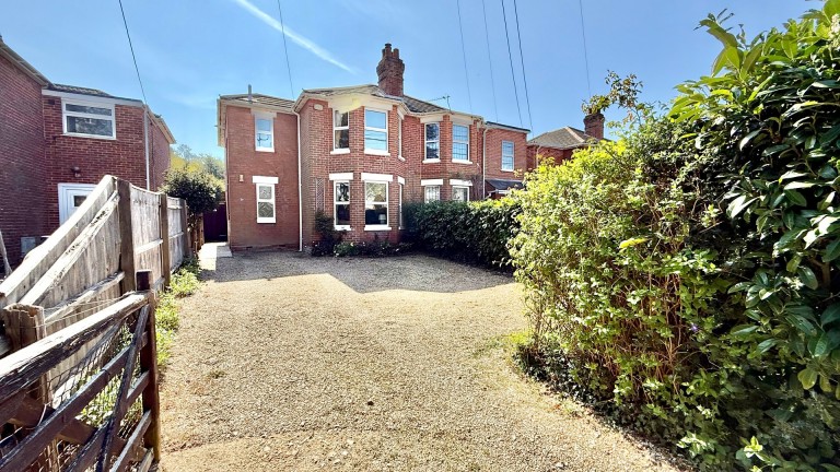 Manor Road, New Milton, Hampshire