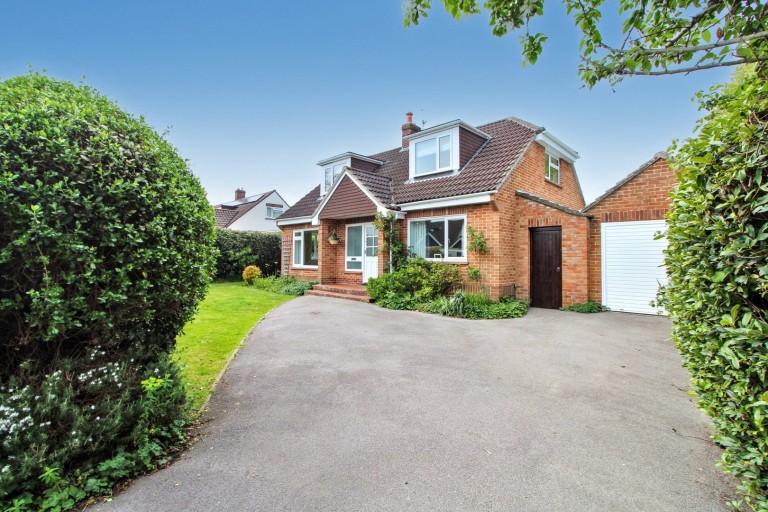 De Mowbray Way, Lymington, Hampshire